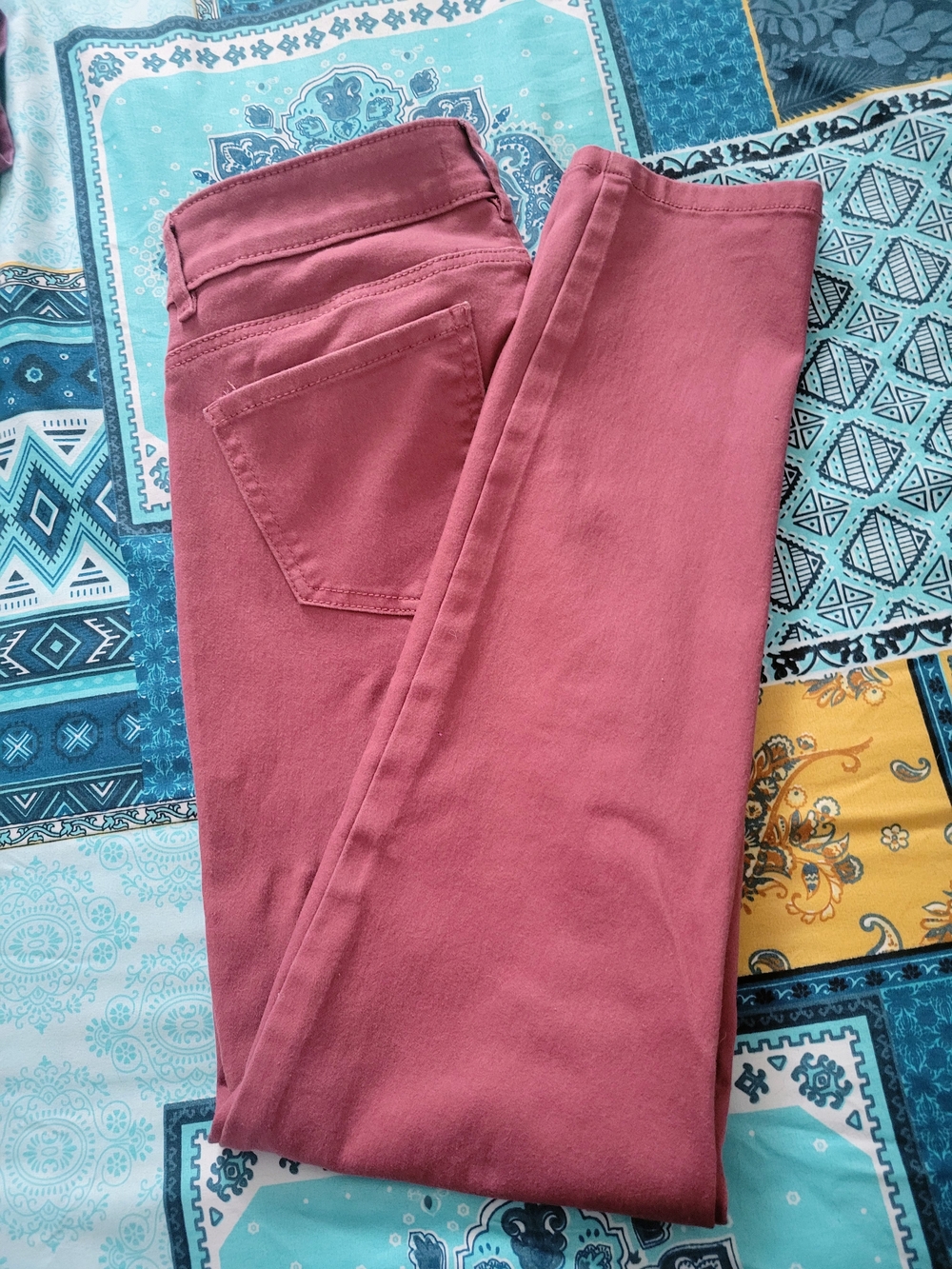 Slim High-Waist Skinny Jeans in Rose-Mauve.